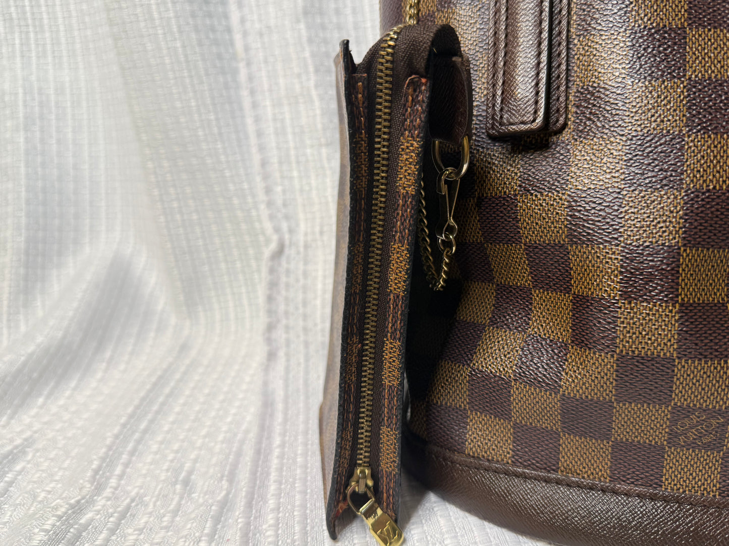 Louis Vuitton Damier Ebene Bucket Bag with Pouch